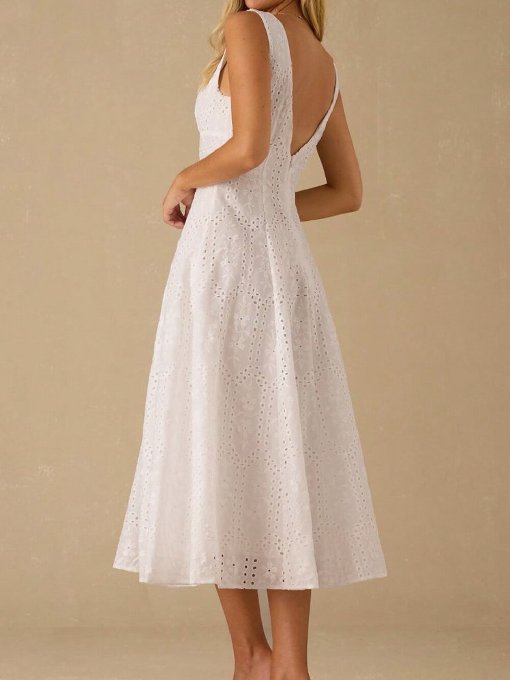 White Elegant Women's Holiday Floral Eyelet V-Neck Sleeveless Dress - Picture 2 of 7